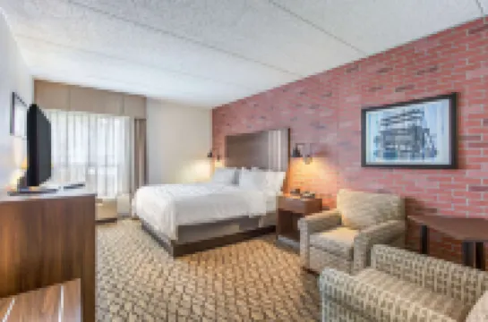 เบอร์สโตน อินน์, แอน แอสเซนด์ คอลเลกชั่น โรงแรม โรงแรมในยูทิกา