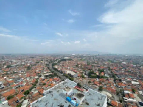 Comfy 2Br Apartment at Newton Residence Near Tol Buah Batu