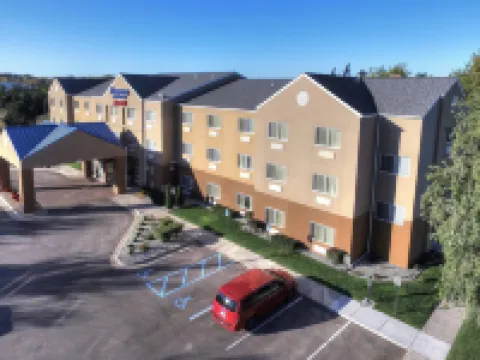Fairfield Inn & Suites Mt. Pleasant Hotels in Mount Pleasant