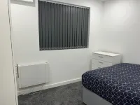 Luton Excellent 1 bed apartment with living room