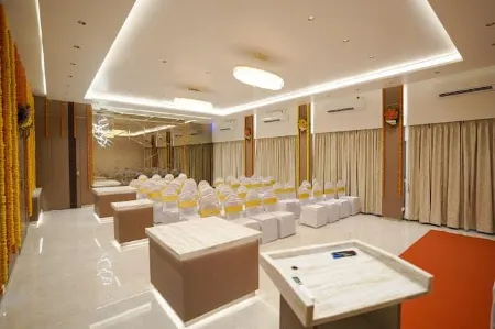 Hotel Singhs' Vashi Navi Mumbai