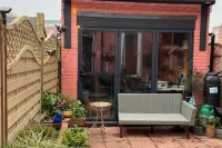 Beach & Dreamland Nearby -Pet Friendly & Garden Hotels in Margate
