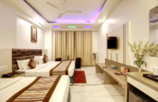 Hotel All Iz Well - Traveller Choice Award Winner 2025 Hotels in Central Delhi