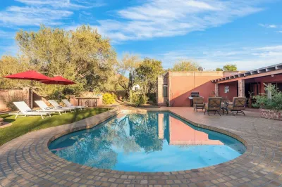 La Casona by AvantStay Gorgeous Spanish Style Oasis w Historic Charm Pool Các khách sạn gần David Wright House