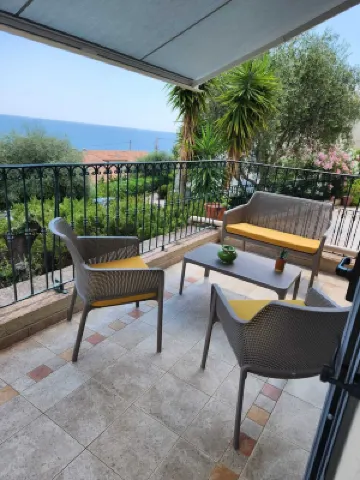 Appartement en Bord de mer sur la Commune de Miomo 聖馬蒂諾－迪洛塔酒店