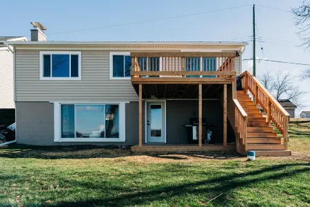 Steps from the Water, Sandy Beach - ahhh…