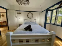 Bedford Cottage  - Cosy mountain bush retreat.