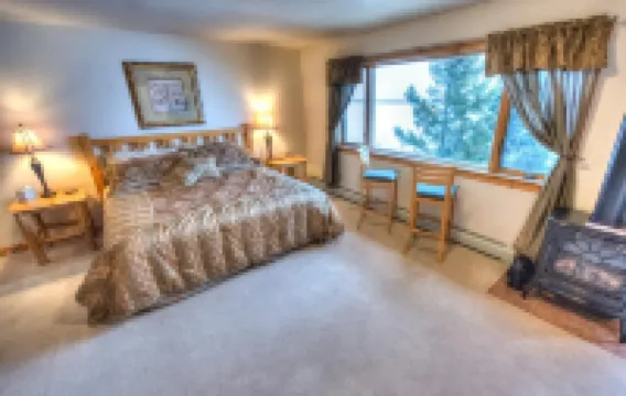 Beautiful Minnesota Townhome on Lake Superior ~ Incredible View