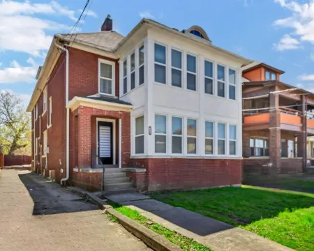 Sunroom~ 500mbps ~record player ~Office ~Keurig