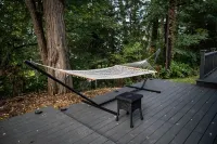 Cozy Lake-View Cottage for 4 · Wine Tasting Included · Pet Friendly