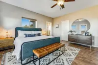 Stunning home with 260 degree City Light Views. - balcony