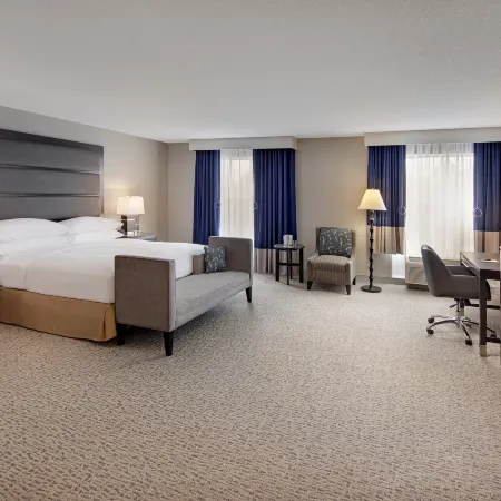 DoubleTree by Hilton Richmond Airport