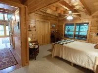 Log Cabin - Views of Nantahala National Forest - Hot Tub -Fire Pit-Pet Friendly Ξενοδοχεία στην πόλη Cowee