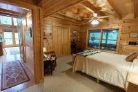 Log Cabin - Views of Nantahala National Forest - Hot Tub -Fire Pit-Pet Friendly