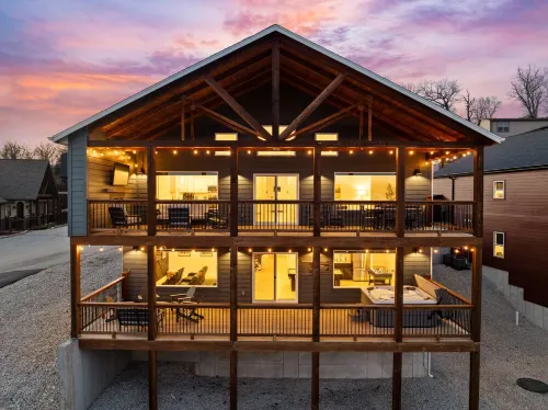 NEW! 6 Bedrooms, Indoor & Outdoor Pools, Hot Tub, Game Rm, Theater Rm, Lake View