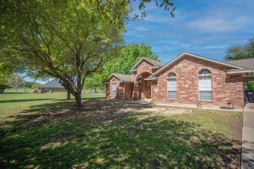 Tranquil Retreat with Sky Views: The Vesper House 14 mins to downtown Hotels in McLennan County