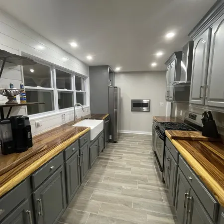 The Oak at Windrock- cozy farmhouse on 2 acres