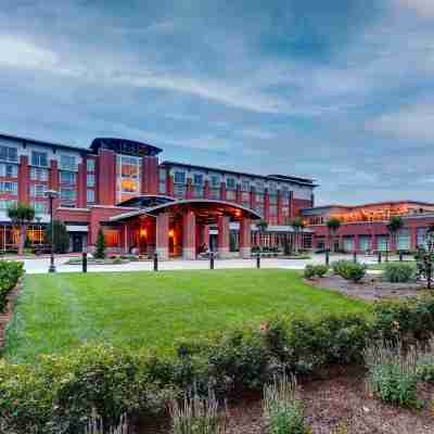 The Chattanoogan Hotel, Curio Collection by Hilton Hotel Exterior