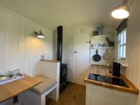 Sheldon Shepherd's Hut - Cosy Rural Retreat in the Peak District National Park