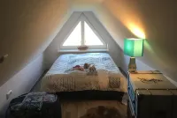 Mien Huus 1 Stylish thatched-roof vacation home in Ostseebad-Nienhagen Hotels in Nienhagen