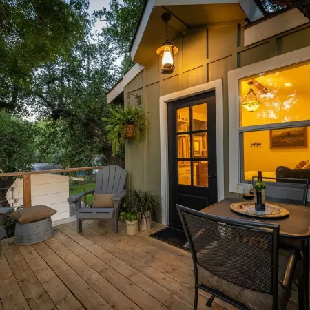 River Haven Treehouse w/Hot Tub by Gruene!