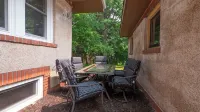 Spanish Charm 4bed/3bath Downtown Waupaca!