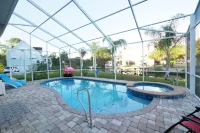 PALM CREEK GETAWAY spring meets gulf+pool & spa