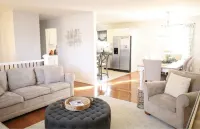Family friendly Spacious 4 bedroom 3 bathroom getaway