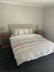 Private property on the Hume Weir - waterfront access. Family and pet friendly