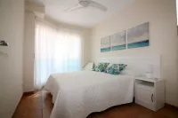 Apartment with pool and sea views.