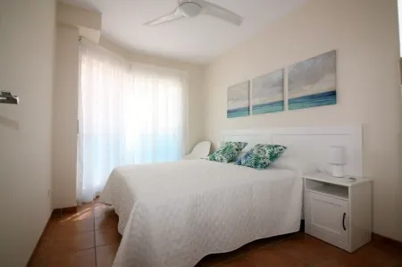 Apartment with pool and sea views. Отели рядом с достопримечательностью «Rotonda G A N D I A»