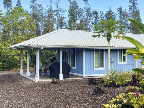 HOUSE OF PALMS - Hawaiian Paradise Park, Puna Coast, Big Island, HI