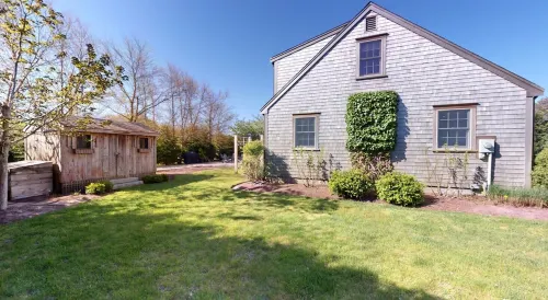 4BR, updated home in Surfside. Sleeps 8 adults, big yard/porch/deck, central air