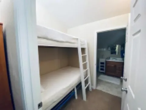 #188 Condo near large pool & shuttle to Gorge Amp-book separately