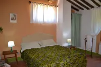 Antica Casa Colonica con Piscina nel Giardino Della Villa Settecentesca De Rossi
