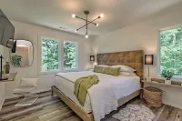 Lux Cabin- Hot Tub, Mtn Views, Mins to Clayton