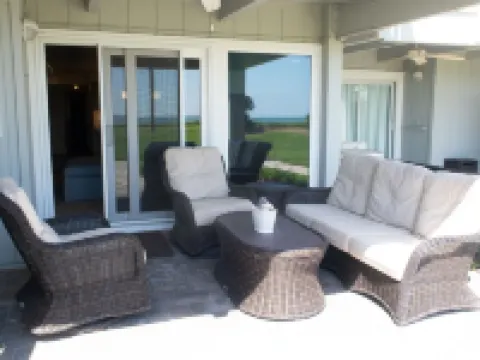 Pristine Oceanfront condo in Sawgrass Hoteles en Sawgrass