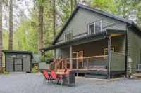 Luxe Chalet @ Rainier Entrance w/ Hot-Tub-WiFi-AC - 샬레 호텔