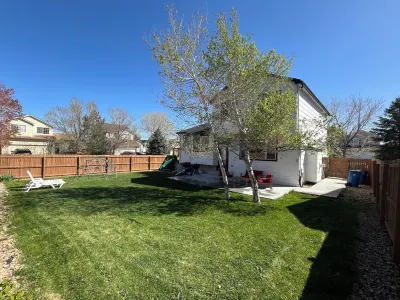 Upscale Dreamy Retreat1 Overall Pick! Cozy King beds+WiFi+Amazing Backyard Các khách sạn gần Aurora Reservoir