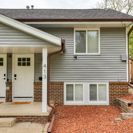 A Private Boho-Modern Stay Minutes to Downtown w/ KING Bed and Hidden Nook!