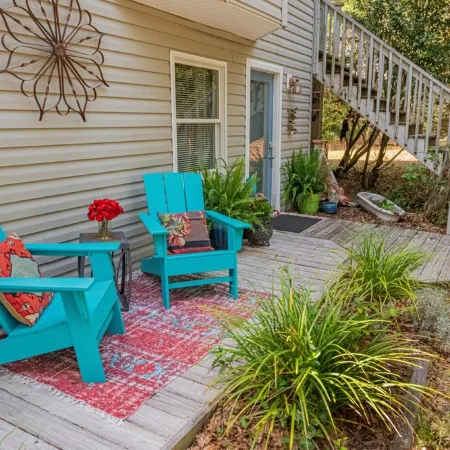 Quiet beach retreat for couples or family