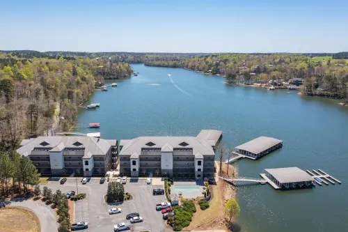 My Serenity on Smith Lake - Crane Hill , AL