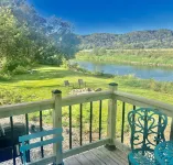 Tiny House on Upper Iowa River w/ hot tub