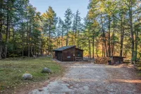 Cozy riverfront cabin on Ossipee River