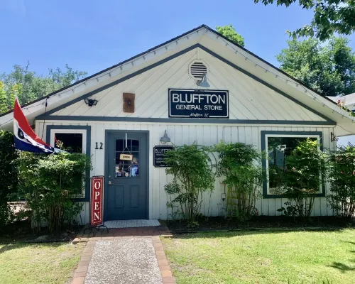 "Nauti-Jayne" coastal cottage in Historic Old Town Bluffton Hotels in Bluffton
