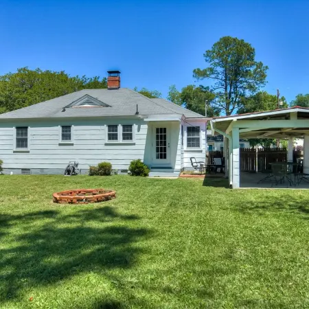 Delightful Mid-Century Modern Bungalow