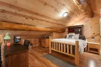 PARADISE NORTH: LOG HOME CABIN IN BRAINERD, MN