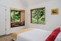 Modern Residence with Guest House Near Asheville Hotels in Weaverville