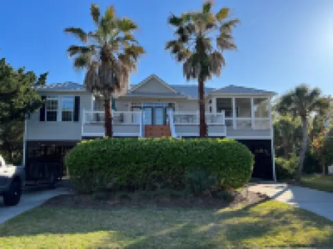 Edisto Beach House on Golf Course with GOLF CART available!