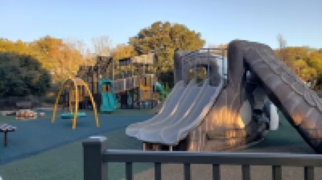 Just Beachy! Short Walk To The Beach